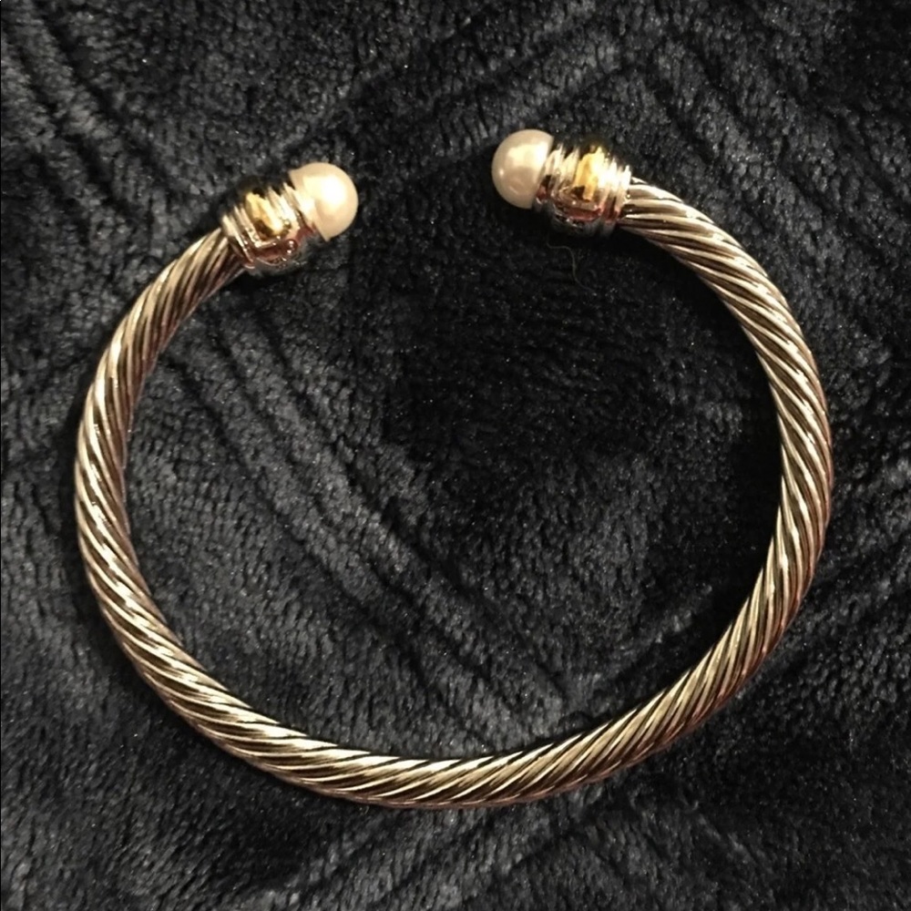 David Yurman pearl bracelet